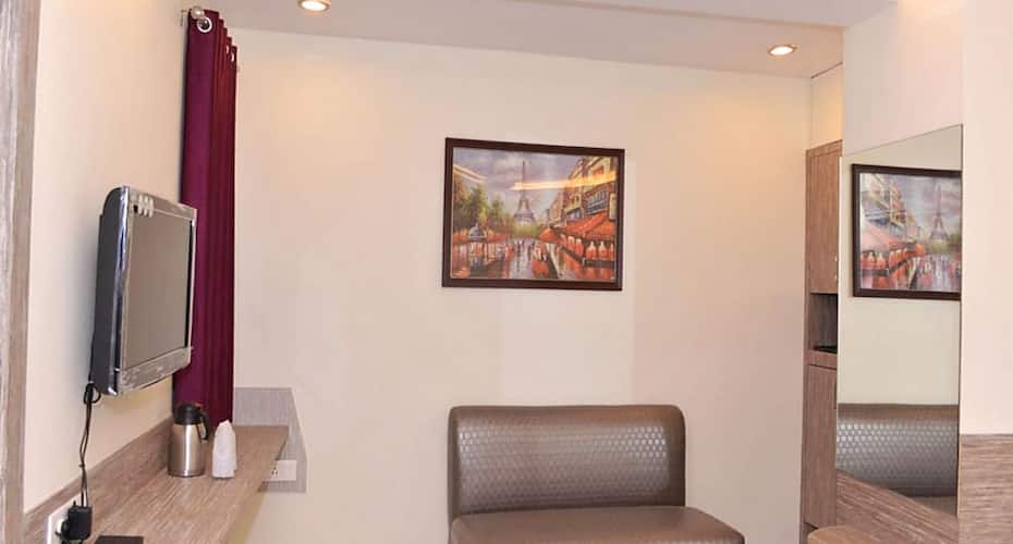 TG Rooms Airport Zone Mahipalpur South Delhi, New Delhi 5